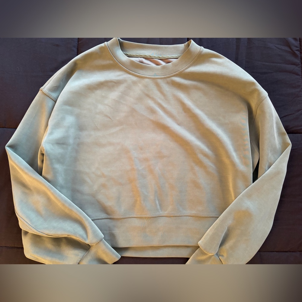 Lululemon cropped sweater